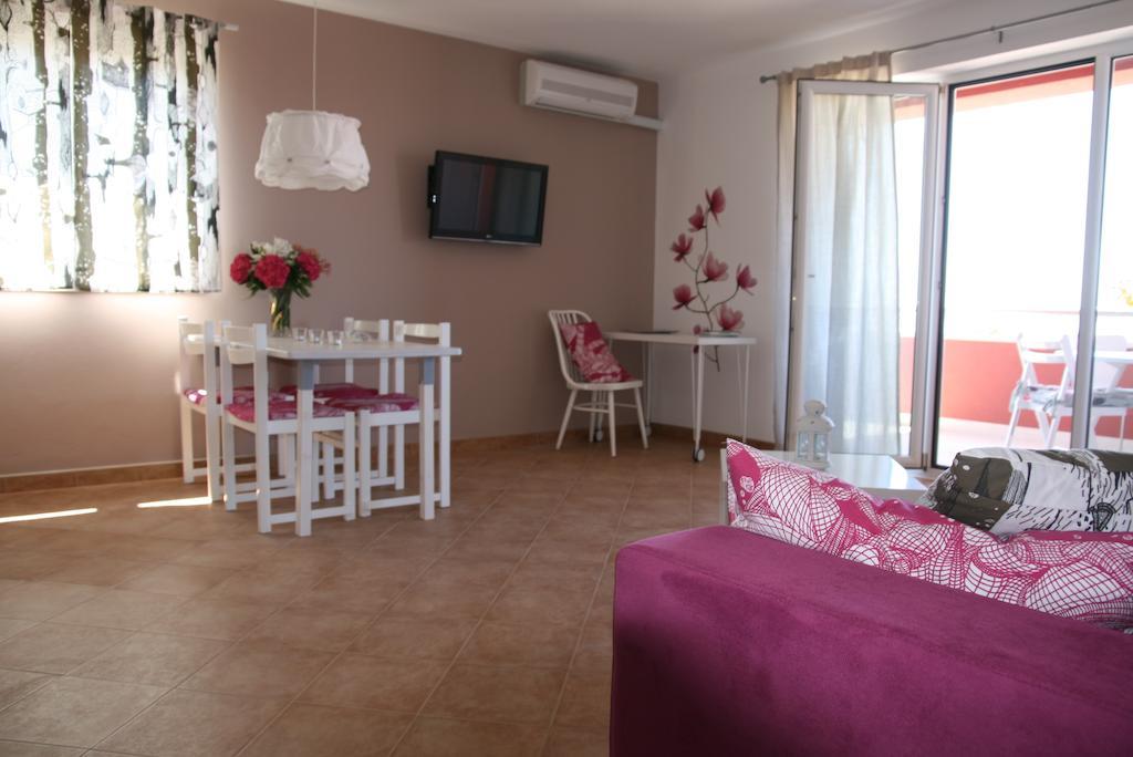Apartments Roza メドゥリン 部屋 写真