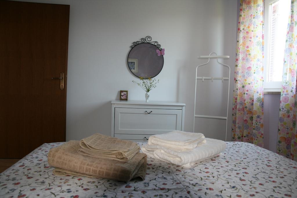 Apartments Roza メドゥリン 部屋 写真