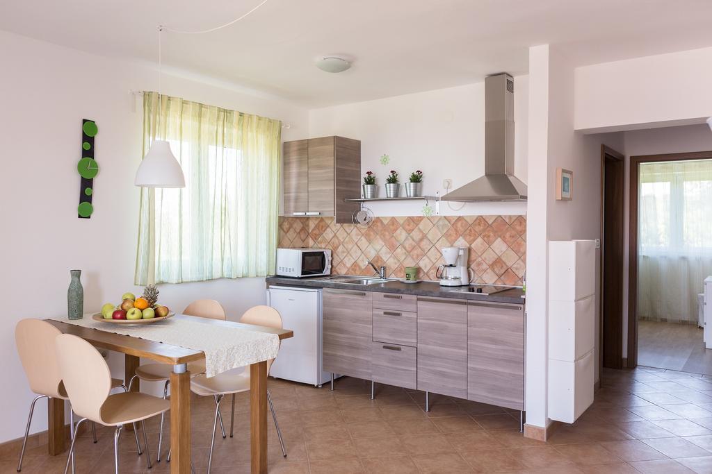 Apartments Roza メドゥリン エクステリア 写真